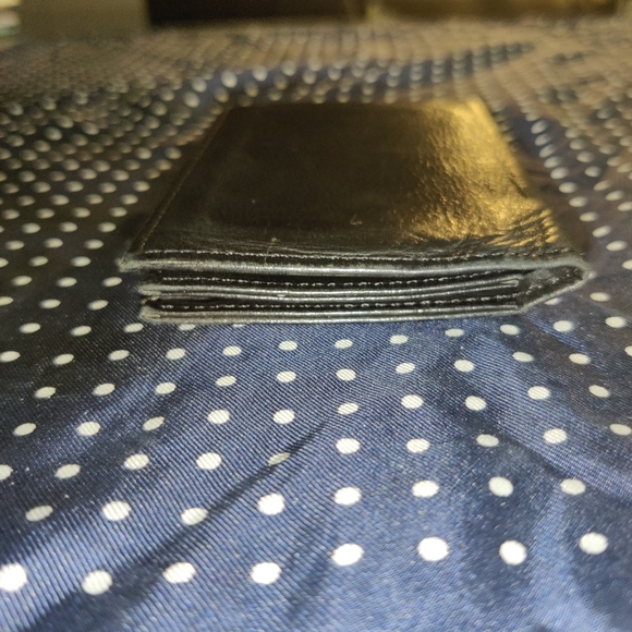 Pre-Owned Card Holder/Billfold. - Picture 7 of 12